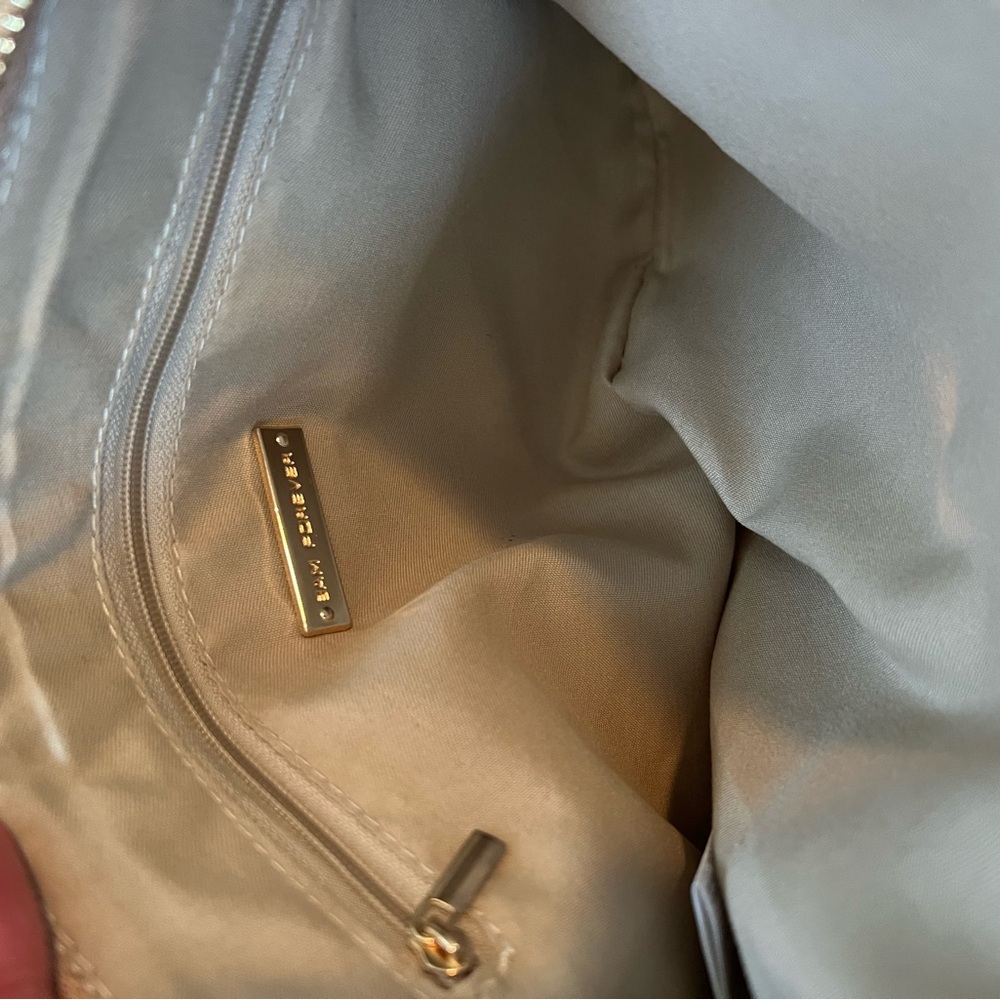 Show Me Your Mumu evening bag with detachable cross body chain - Picture 3 of 3